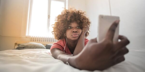 Featured image for How To Become A Mobile App Developer Without A Degree Tips