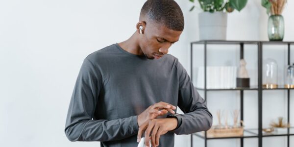 Featured image for Find The 7 Best Times To Send Marketing Emails For Results