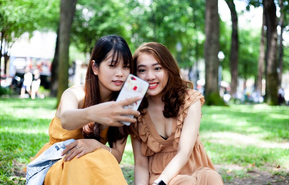 Featured image for Understanding Forums Social Media Girls Best Practices Now