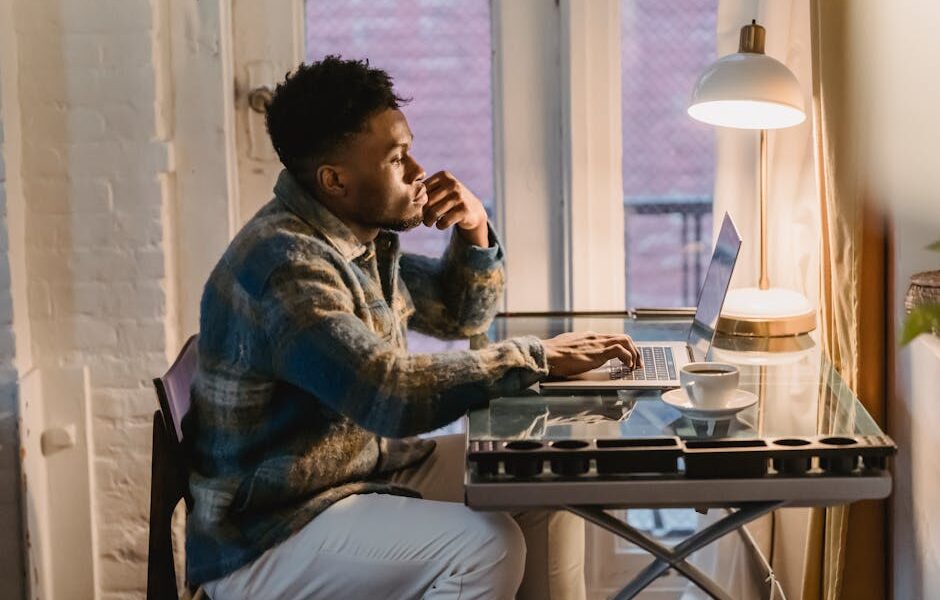 Featured image for Top 5 Social Media Trends Shaping The Industry In April
